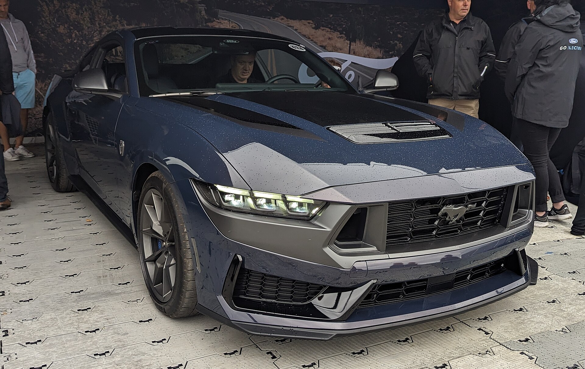 Ford Mustang Dark Horse Gallery image 3