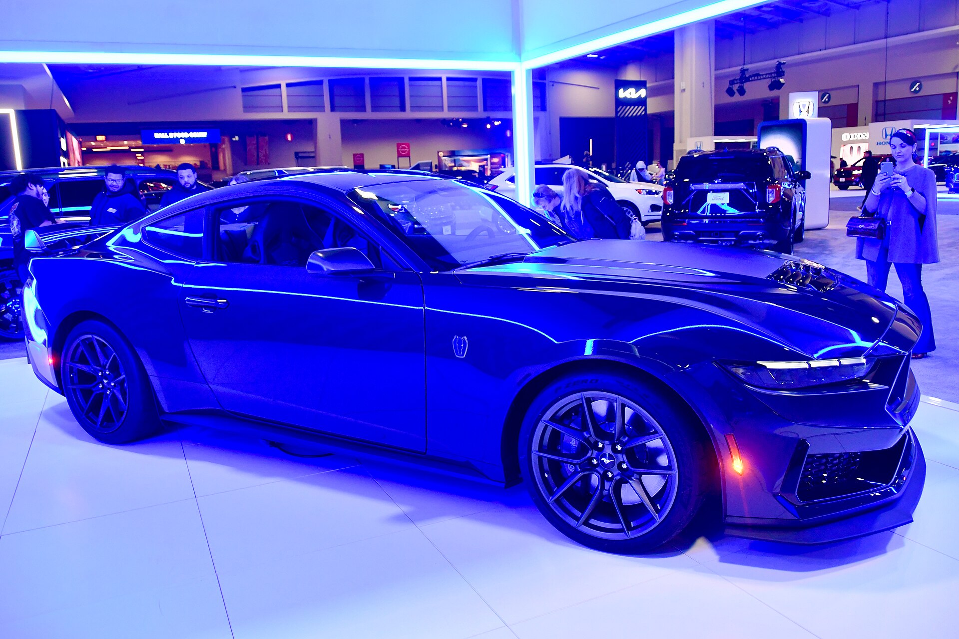 Ford Mustang Dark Horse Gallery image 6