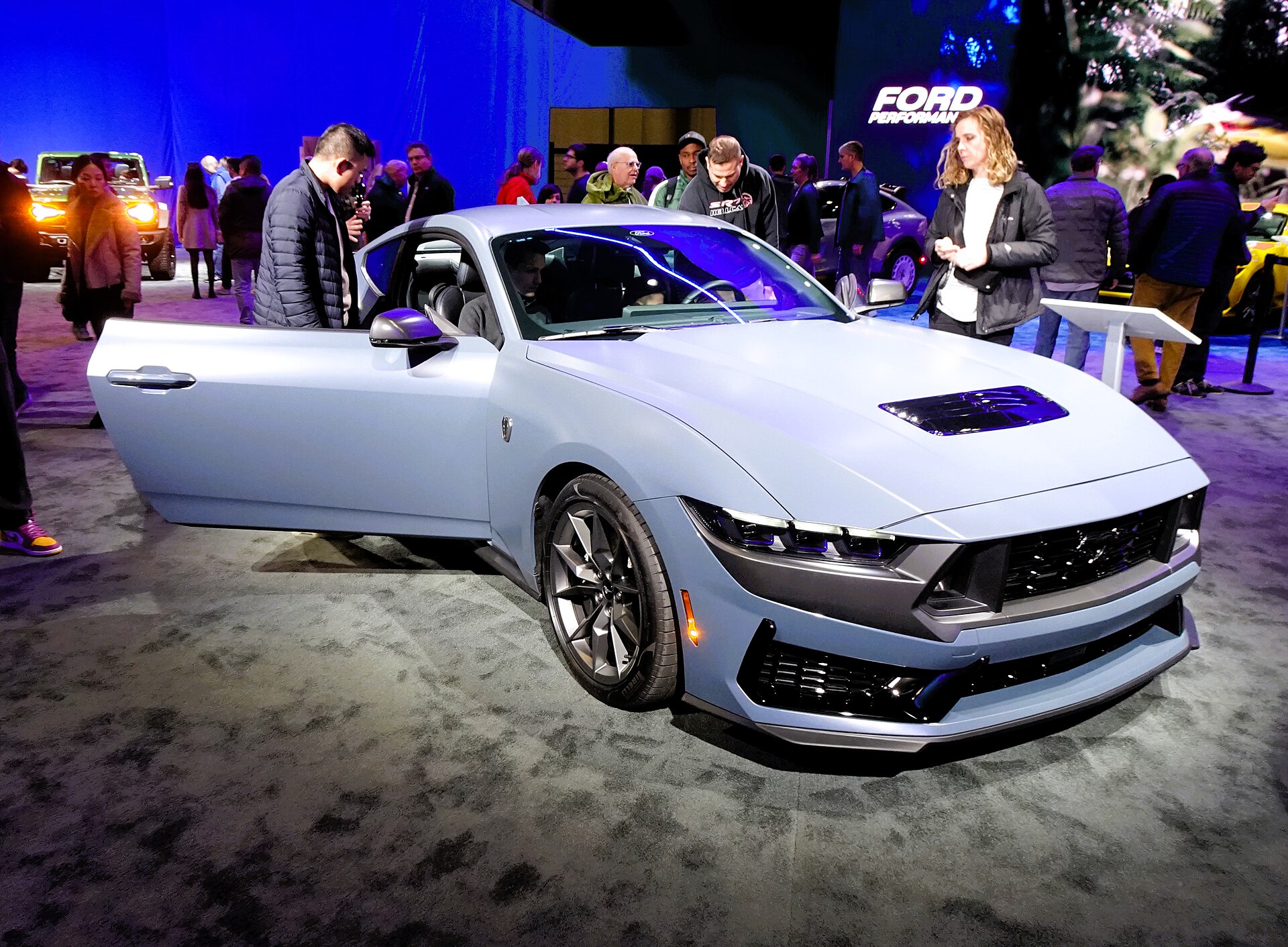 Ford Mustang Dark Horse Gallery image 9