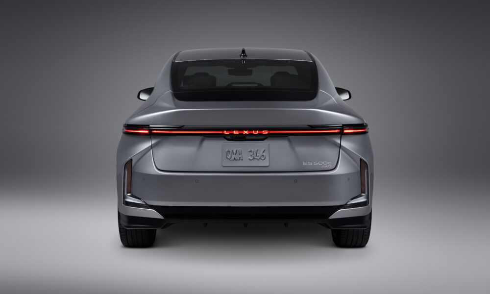 Lexus ES official image 2