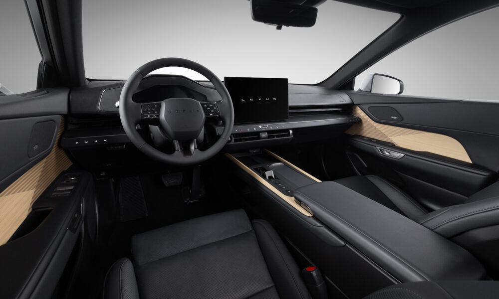 Lexus ES official image 4