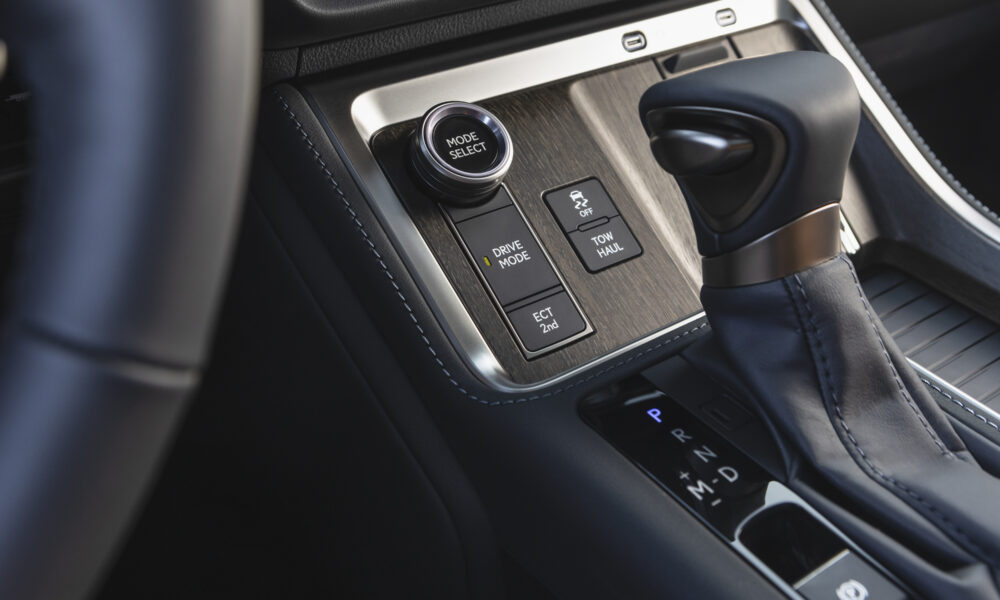Lexus GX official image 8