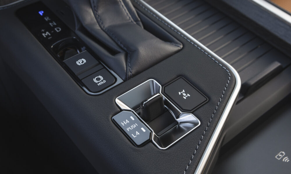 Lexus GX official image 9
