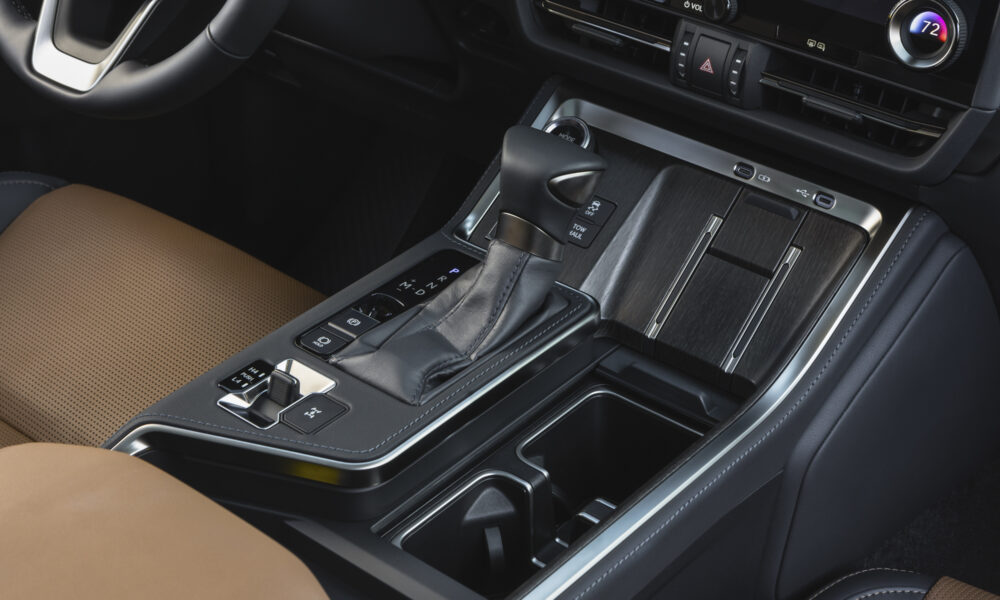 Lexus GX official image 10