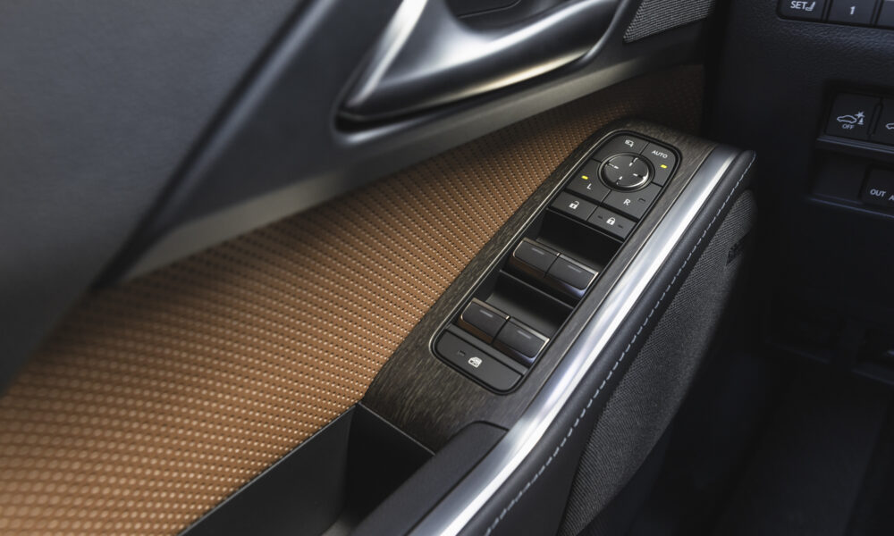 Lexus GX official image 11
