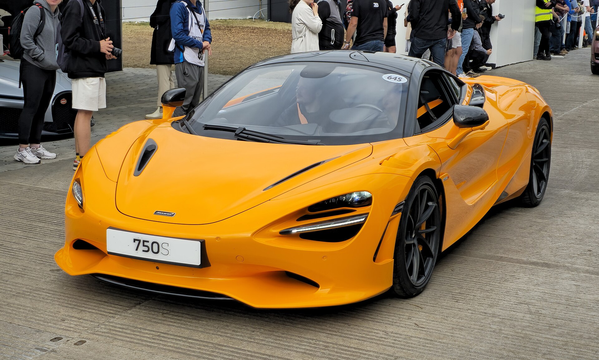 McLaren 750S Gallery image 6