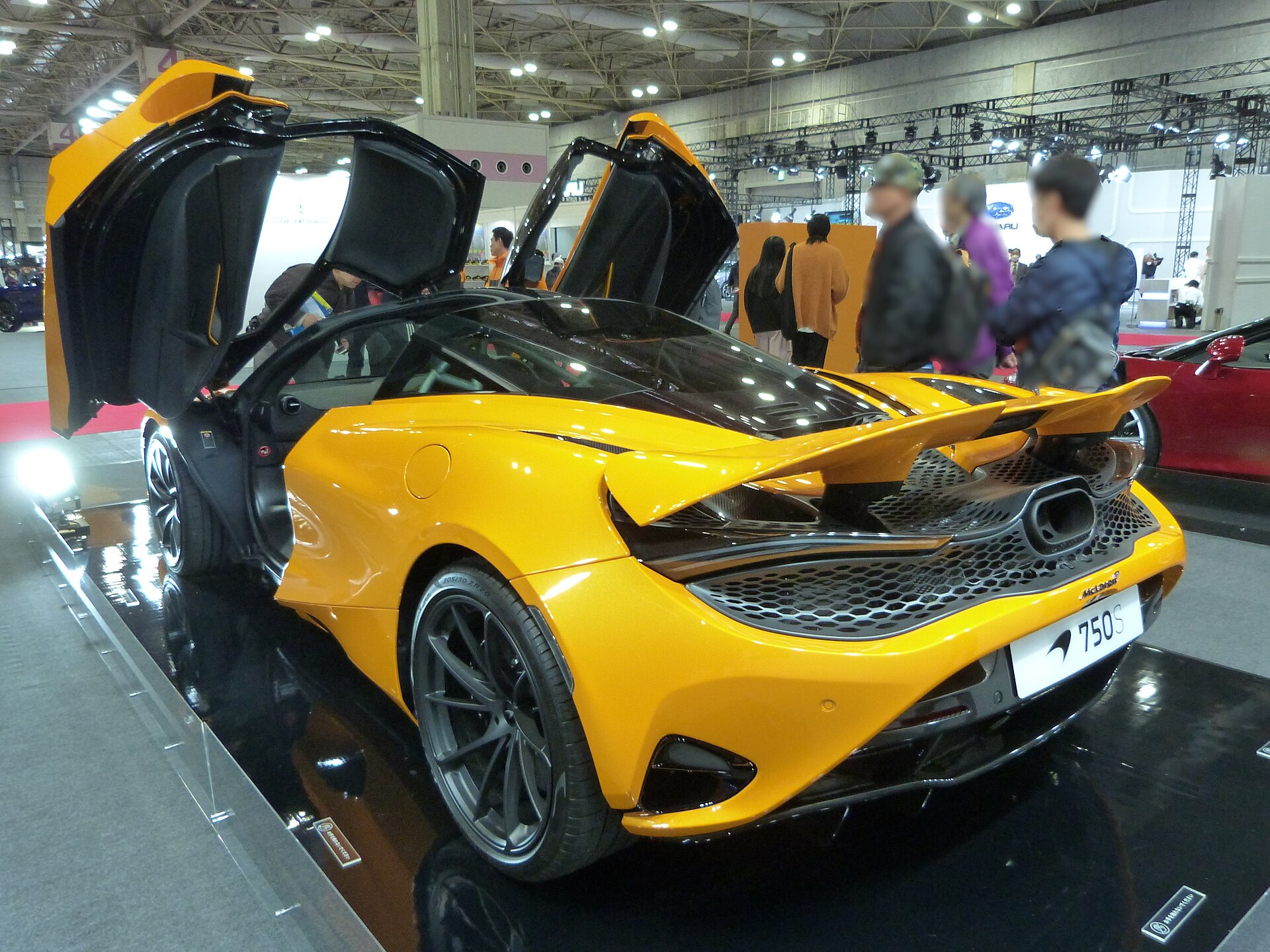 McLaren 750S Gallery image 10