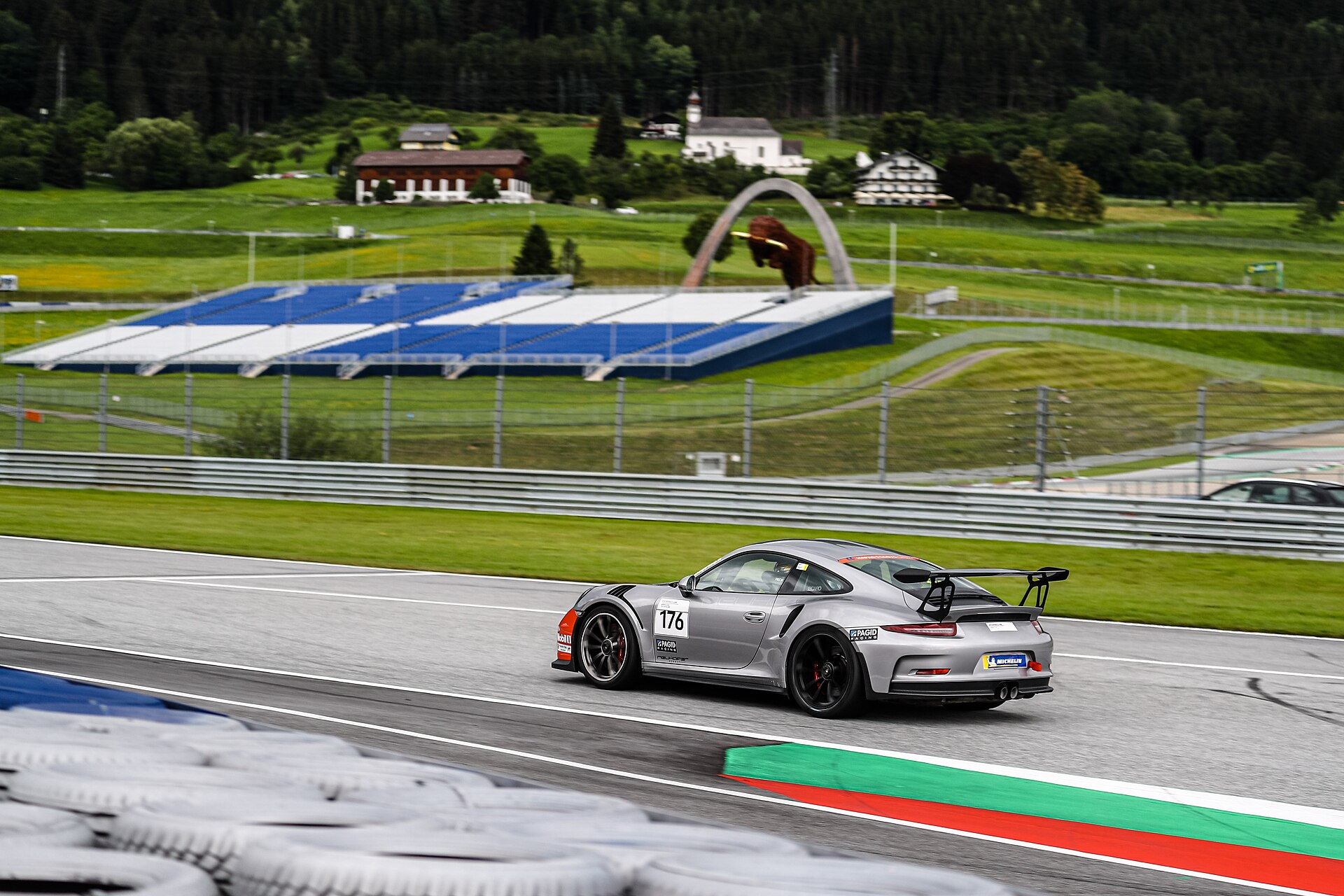 Porsche 911 GT3 RS Gallery image 9