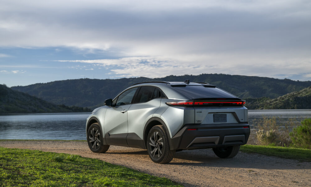 Toyota C-HR official image 4