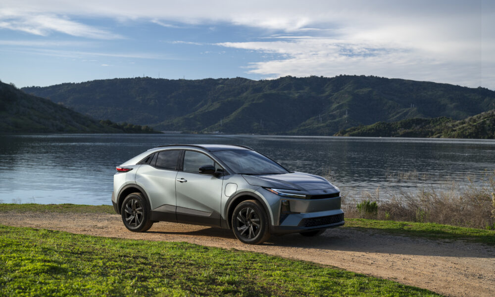 Toyota C-HR official image 5