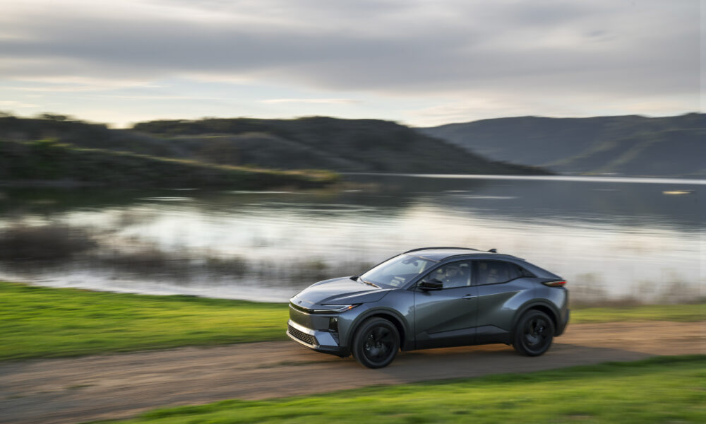 Toyota C-HR official image 6