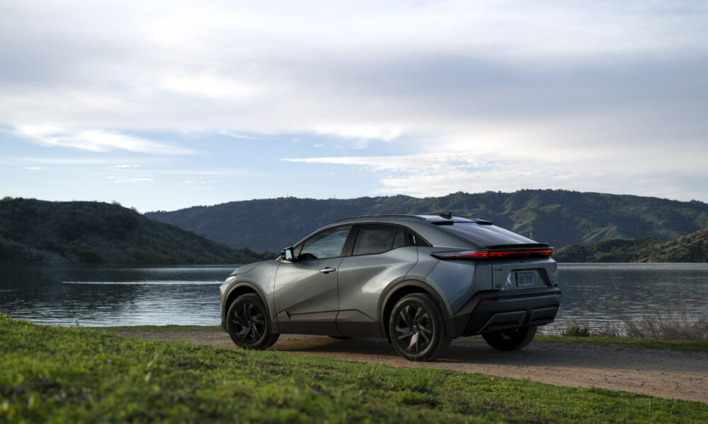Toyota C-HR official image 9