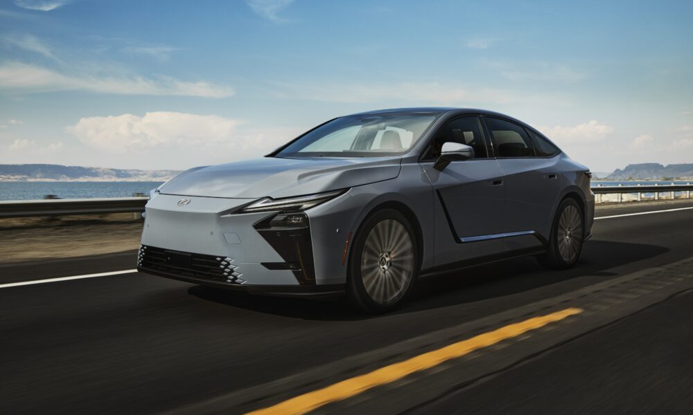 The New Lexus ES Shows How Legacy Nameplates Are Being Reused for the Electric Transition