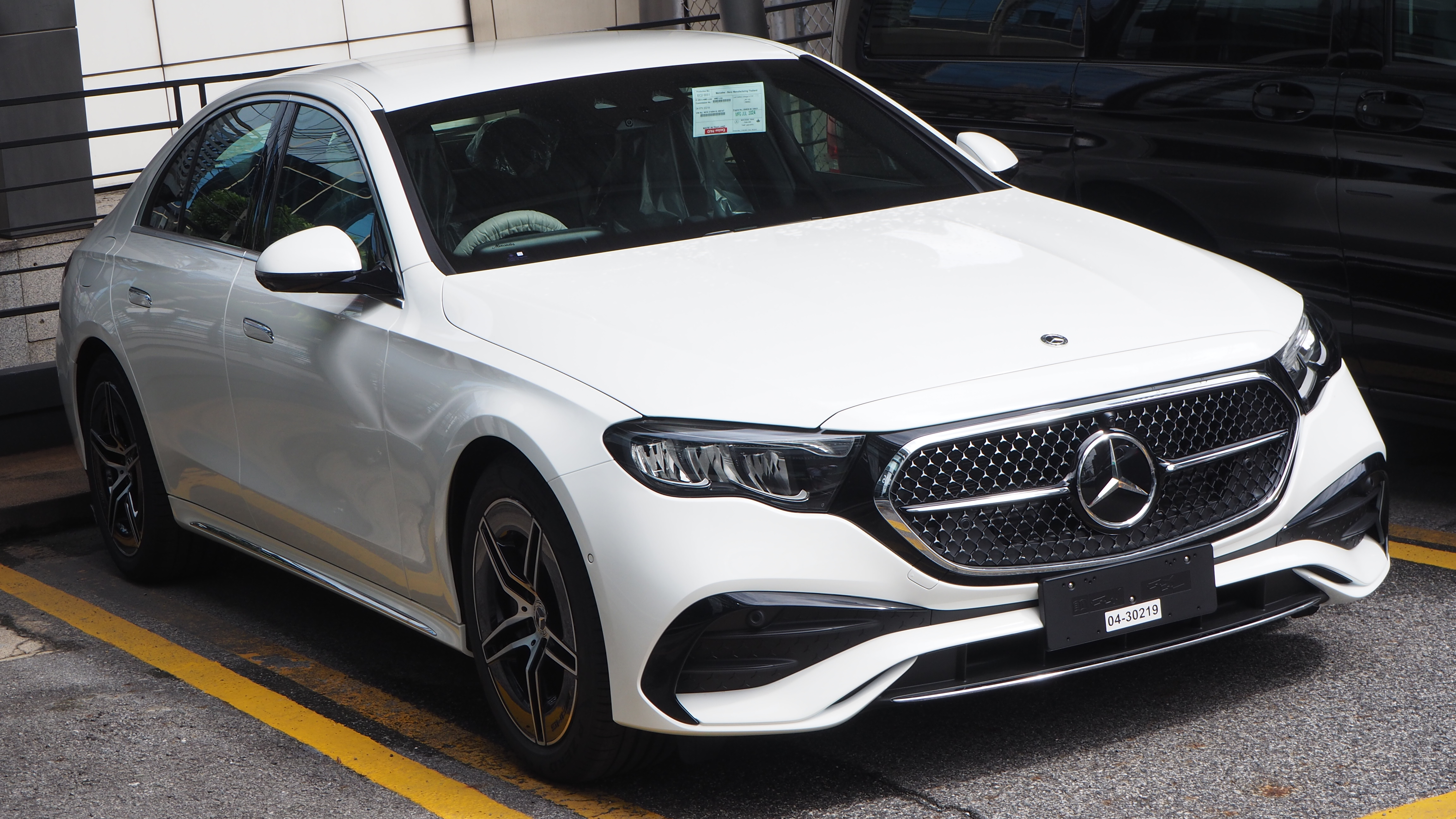 The New Mercedes-Benz E-Class W214: The Business Sedan That Set the Benchmark for Interior Ambition