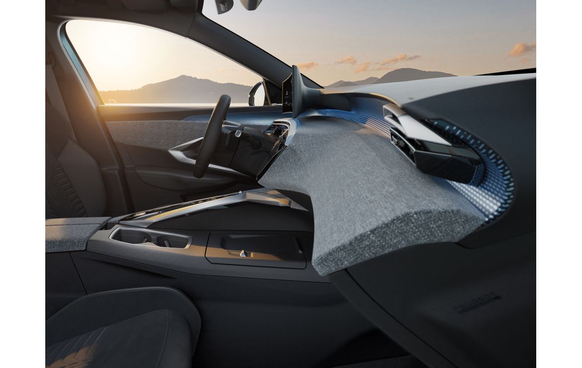 Peugeot's Panoramic i-Cockpit Is a Technology Story About Driver Workload, Not About Screen Size